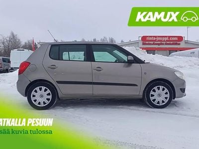 Käytetty Skoda Fabia Ambiente 86 HP (63 kW) 2011 Sedan