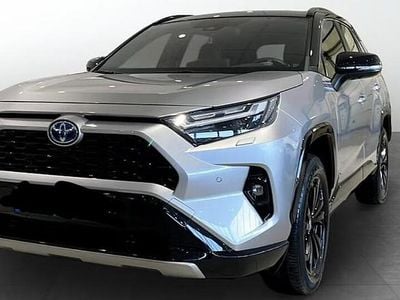 Harmaa Käytetty 2024 Toyota RAV4 Hybrid Style Katumaasturi | 48 900 € (Perustarjous)