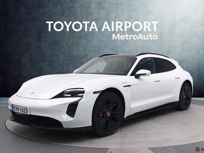 Valkoinen Käytetty 2023 Porsche Taycan Sport Turismo Farmari | 76 890 €