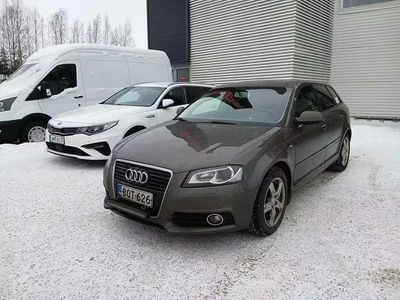 Käytetty Audi A3 Attraction 105 HP (77 kW) 2011 Viistoperä