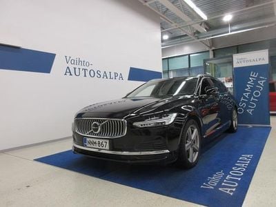 Käytetty Volvo V90 Inscription 350 HP (257 kW) 2021 Musta Farmari