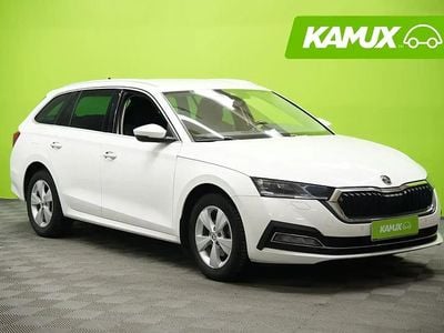 Valkoinen Käytetty 2021 Skoda Octavia Style Farmari | 23 490 € (Hieman kallis)