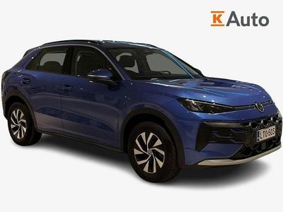 Uusi VW T-Roc Comfortline 114 HP (83 kW) 2026 Sininen Katumaasturi