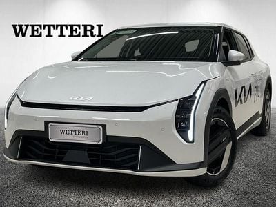 Käytetty Kia EV4 Premium 150 kW (204 HP) 2025 Valkoinen Viistoperä