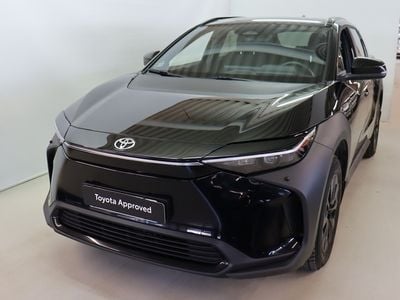 Musta Käytetty 2023 Toyota bZ4X Active Katumaasturi | 29 900 €