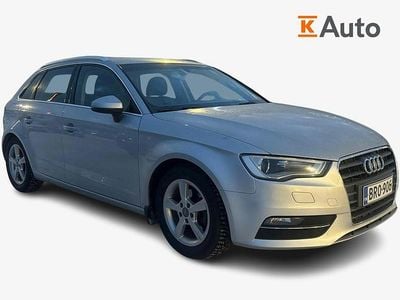 Käytetty Audi A3 Sportback Business 122 HP (89 kW) 2014 Hopea Viistoperä