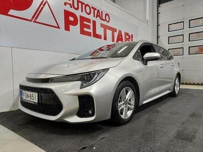 Käytetty Suzuki Swace GLX 122 HP (89 kW) 2021 Hopea Farmari