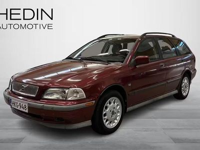 Käytetty Volvo V40 1998 Farmari
