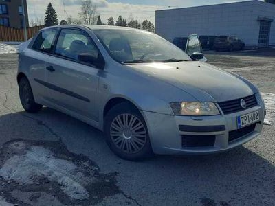 käytetty Fiat Stilo 95 Actual 3d - 3kk lyhennysvapaa -