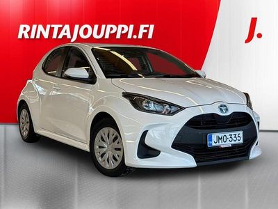 Käytetty Toyota Yaris Hybrid Active 116 HP (85 kW) 2023 Valkoinen Viistoperä