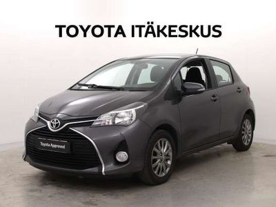 käytetty Toyota Yaris 1,33 Dual VVT-i Linea Sol 5ov - Navigointi / Kamera / AC / Moottorilämmitin, pistoke ja puhallin