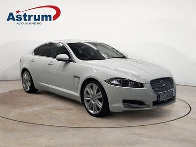 Käytetty Jaguar XF Premium Luxury 200 HP (147 kW) 2014 Valkoinen Sedan