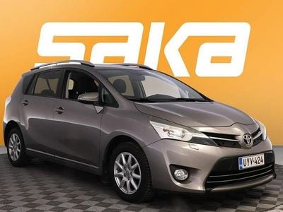Käytetty Toyota Verso Active 112 HP (82 kW) 2014 Tila-auto