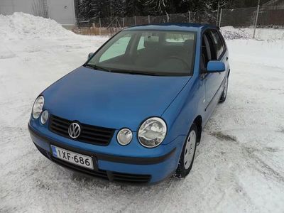 Käytetty VW Polo Comfortline 143 HP (105 kW) 2003 Harmaa Viistoperä