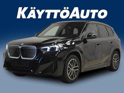Uusi BMW iX1 Comfort Edition 230 kW (313 HP) 2026 Saphir schwarz Katumaasturi