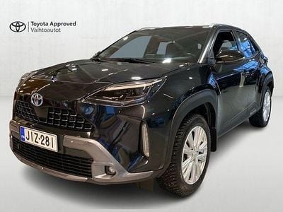 Musta Käytetty 2022 Toyota Yaris Cross Premium Katumaasturi | 31 490 € (Perustarjous)