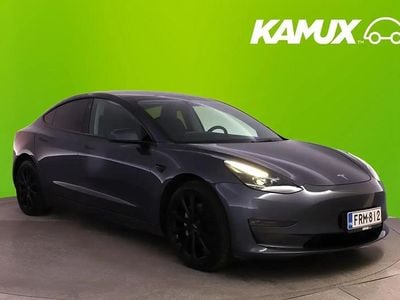 Hopea / harmaa Käytetty 2022 Tesla Model 3 Long Range AWD Sedan | 32 760 € (Perustarjous)