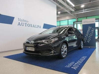 Harmaa Käytetty 2015 Toyota Auris Touring Sports Style Farmari | 13 500 € (Perustarjous)