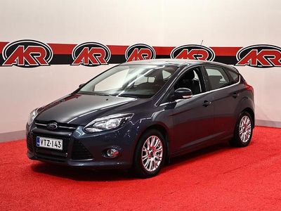 Harmaa Käytetty 2012 Ford Focus Titanium Viistoperä | 5 400 € (Kallis)