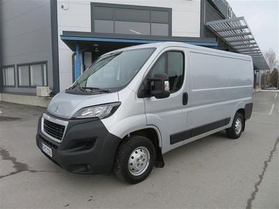 Käytetty Peugeot Boxer S 140 HP (102 kW) 2020 Harmaa Van