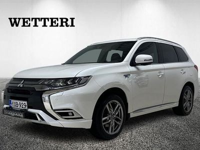 Valkoinen Käytetty 2020 Mitsubishi Outlander P-HEV Instyle Katumaasturi | 19 400 € (Perustarjous)