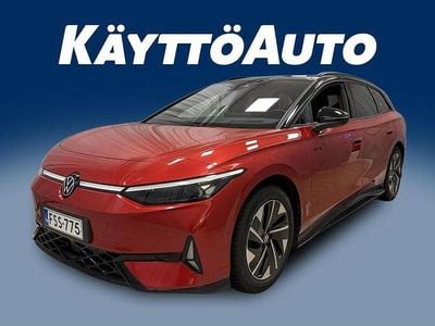 Punainen Käytetty 2025 VW ID.7 GTX Farmari | 57 900 € (Perustarjous)