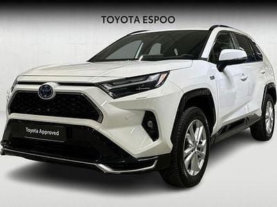 Valkoinen Käytetty 2024 Toyota RAV4 Active Katumaasturi | 48 990 € (Perustarjous)