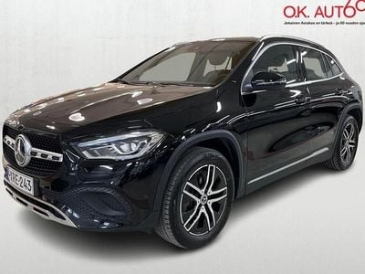Käytetty Mercedes GLA250 Business 160 HP (117 kW) 2022 Musta Katumaasturi