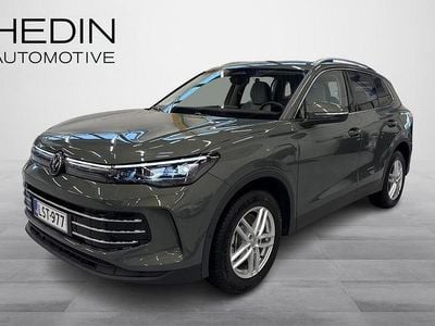 Vihreä Käytetty 2024 VW Tiguan Business Katumaasturi | 42 990 €