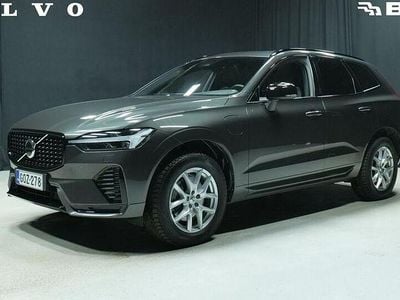 Harmaa Käytetty 2021 Volvo XC60 Business Edition Katumaasturi | 39 800 € (Perustarjous)