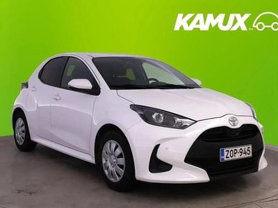 Käytetty Toyota Yaris Life 72 HP (52 kW) 2022 Valkoinen Sedan