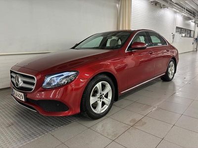 Käytetty 2018 Mercedes E220 Business Sedan | 30 800 € (Hieman kallis)