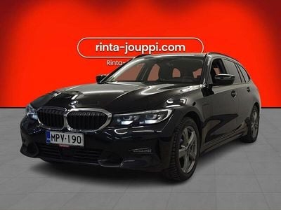 Musta Käytetty 2021 BMW 330e Sport Line Farmari | 24 900 € (Perustarjous)