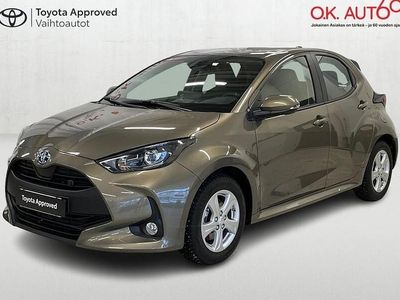 Ruskea Käytetty 2024 Toyota Yaris Hybrid Active Viistoperä | 23 690 € (Perustarjous)