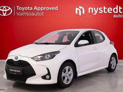 Käytetty Toyota Yaris Active 114 HP (83 kW) 2022 Valkoinen Viistoperä