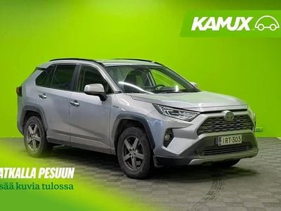 Käytetty Toyota RAV4 Hybrid Premium 178 HP (130 kW) 2021 Hopea / harmaa Katumaasturi