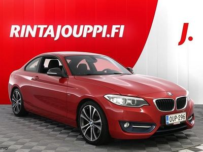 Punainen Käytetty 2014 BMW 220 Sport Line Coupe - kaksiovinen | 19 080 €
