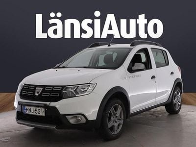Käytetty Dacia Sandero Stepway 90 HP (66 kW) 2017 Valkoinen Viistoperä