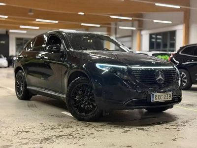 Käytetty Mercedes EQC400 300 kW (408 HP) 2021 Musta Katumaasturi