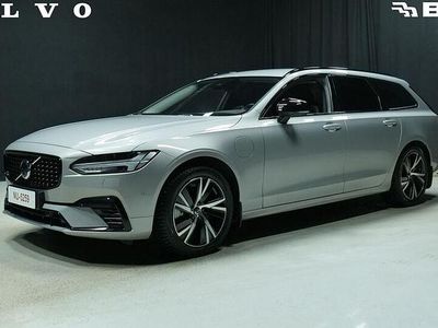 Hopea Käytetty 2025 Volvo V90 Plus Farmari | 51 500 € (Kallis)