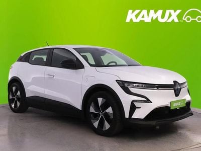 Käytetty Renault Megane E-Tech Evolution 96 kW (131 HP) 2023 Valkoinen Sedan