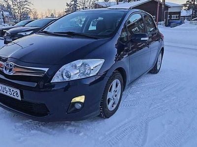 Käytetty Toyota Auris Hybrid Sol 99 HP (72 kW) 2011 Viistoperä