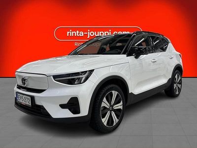 Valkoinen Käytetty 2023 Volvo XC40 Core Katumaasturi | 35 680 € (Perustarjous)