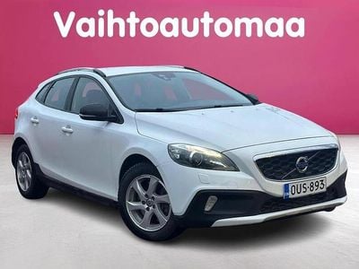 Käytetty 2015 Volvo V40 Momentum Viistoperä | 16 490 € (Perustarjous)