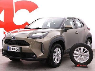 Oxide bronze (6x1) Käytetty 2024 Toyota Yaris Cross Active Katumaasturi | 27 990 € (Perustarjous)