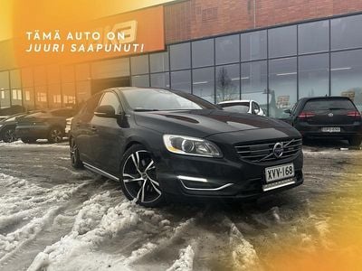 Käytetty Volvo V60 R-Design 215 HP (158 kW) 2013 Farmari
