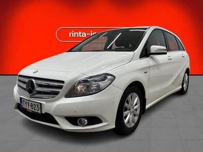 Valkoinen Käytetty 2012 Mercedes B180 Business Tila-auto | 9 490 € (Perustarjous)