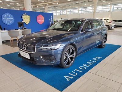 Sininen Käytetty 2022 Volvo V60 Inscription Farmari | 44 900 € (Kallis)