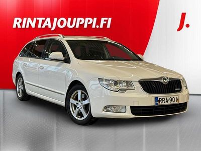 Käytetty Skoda Superb Business Line 105 HP (77 kW) 2013 Valkoinen Farmari