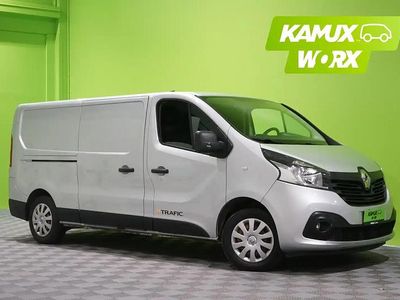Platinum grey Käytetty 2015 Renault Trafic Tila-auto | 15 400 € (Kallis)
